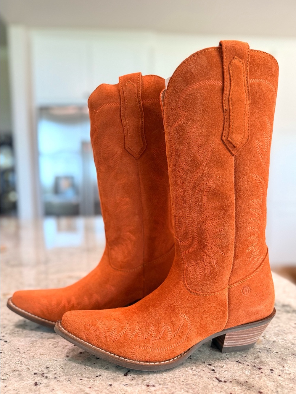 Stunning Dingo Burnt Orange Suede Boots NWT
